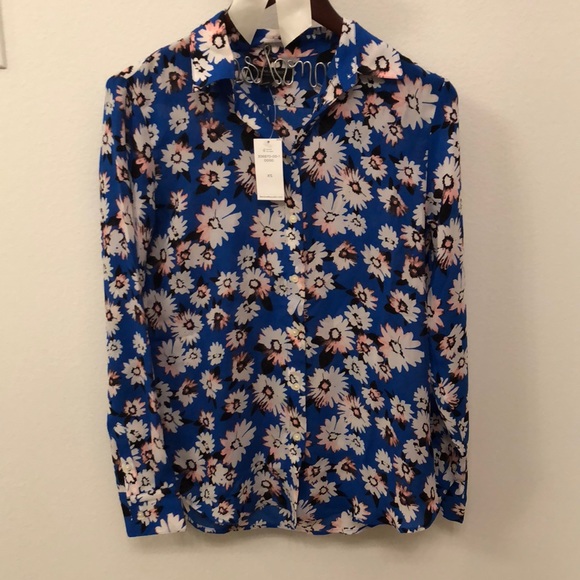 Banana Republic Tops - 🆕NWT Banana Republic Daisy Shirt XS